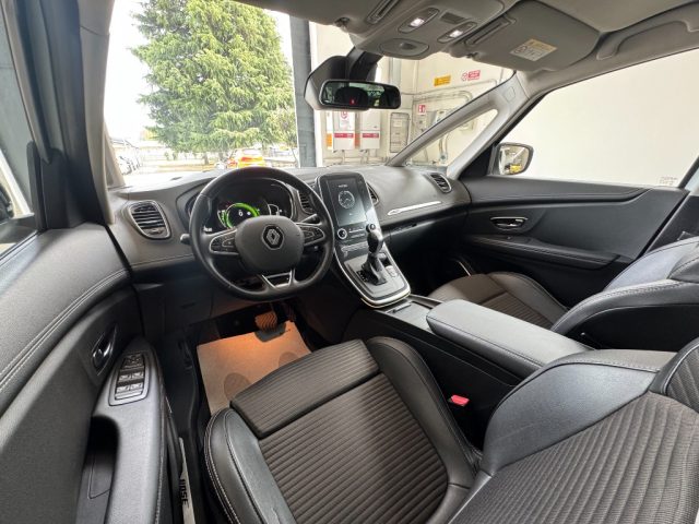 RENAULT Grand Scenic usata, con Fari Xenon