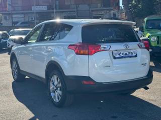 TOYOTA RAV 4 usata, con Autoradio