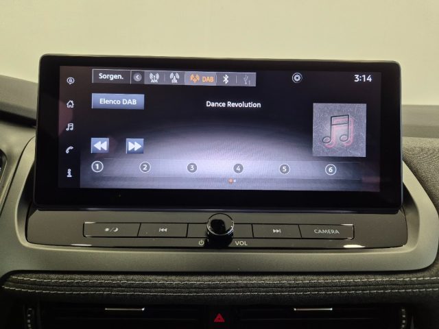 NISSAN Qashqai usata, con Fari LED