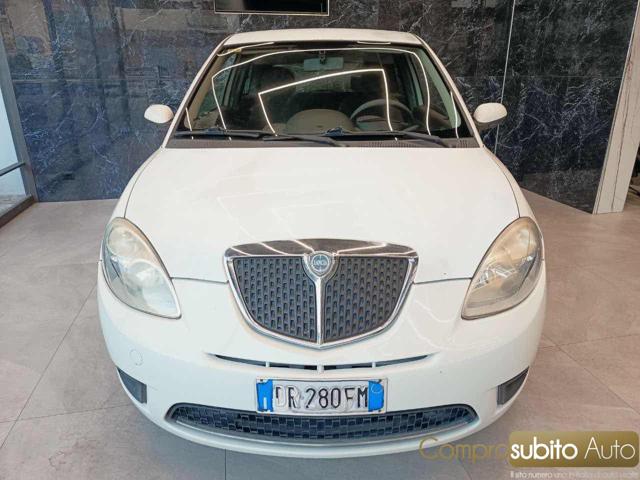 LANCIA Ypsilon usata, con ABS