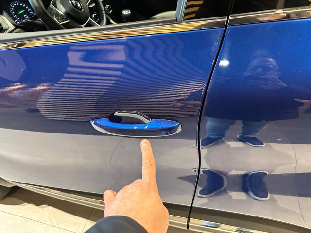 RENAULT Captur usata, con Sedile posteriore sdoppiato