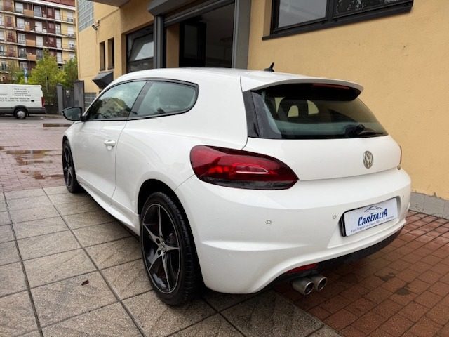 VOLKSWAGEN Scirocco usata, con Autoradio