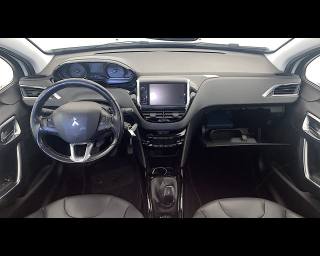 PEUGEOT 2008 usata, con Luci diurne LED