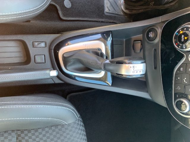 RENAULT Clio usata, con Sistema di navigazione