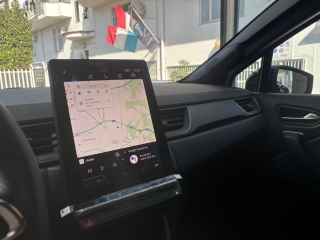 RENAULT Captur usata, con Luci diurne