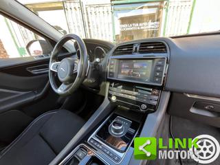 JAGUAR F-Pace usata, con Boardcomputer