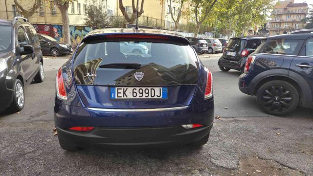 LANCIA Delta usata, con Autoradio