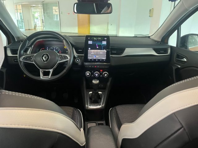 RENAULT Captur usata, con Autoradio