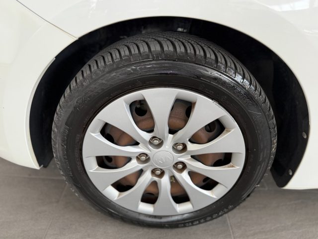 KIA Carens usata 29