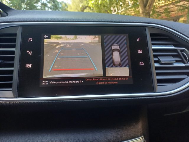 PEUGEOT 308 usata, con Controllo automatico clima