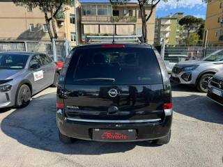 OPEL Meriva usata, con Autoradio
