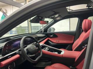 OMODA 9 usata, con Adaptive Cruise Control