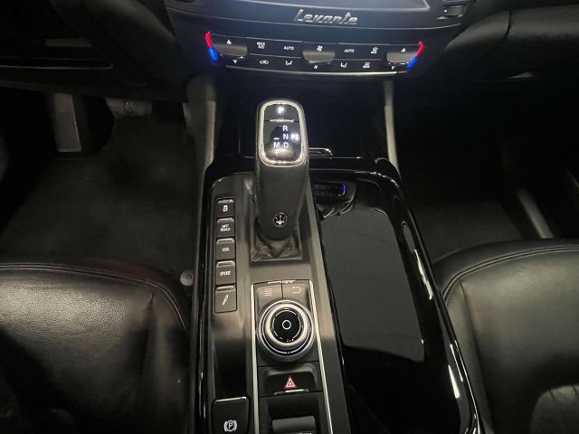 MASERATI Levante usata, con Fendinebbia
