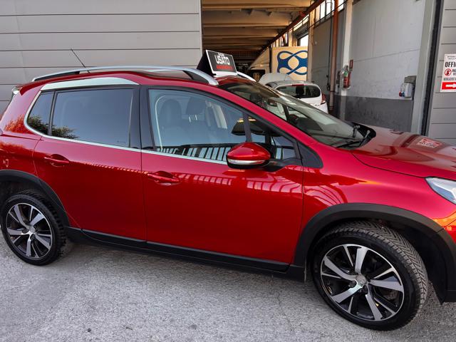 PEUGEOT 2008 usata, con Airbag