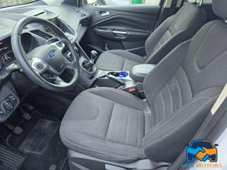 FORD Kuga usata, con Fendinebbia