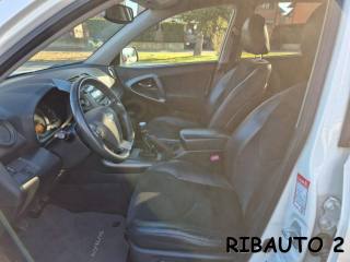 TOYOTA RAV 4 usata, con Specchietti laterali elettrici