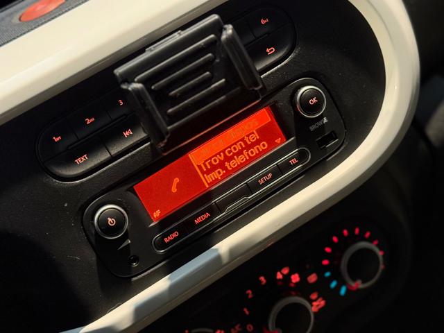 RENAULT Twingo usata, con USB