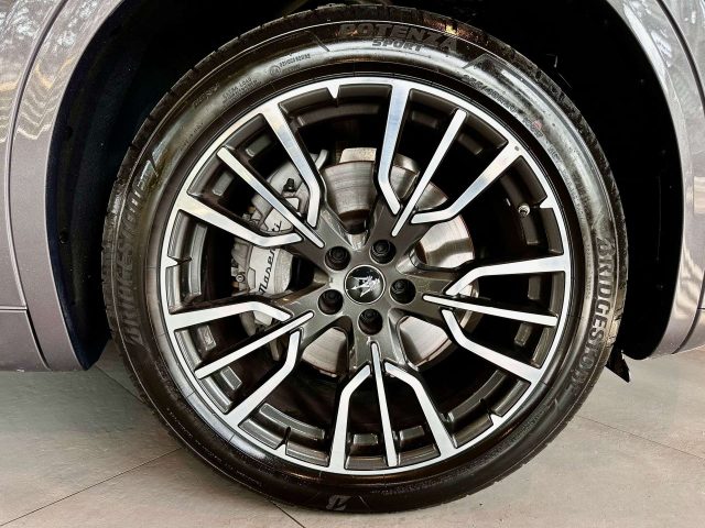 MASERATI Grecale usata, con Alzacristalli elettrici