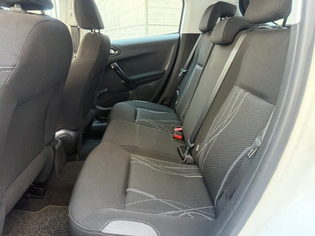 PEUGEOT 208 usata, con Boardcomputer