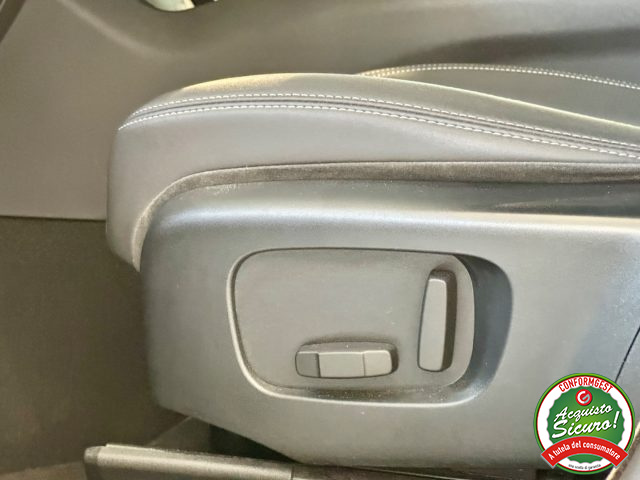 LAND ROVER Range Rover Velar usata, con Controllo trazione