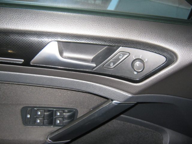 VOLKSWAGEN Golf usata, con Climatizzatore