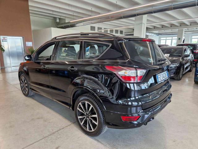 FORD Kuga usata, con Autoradio