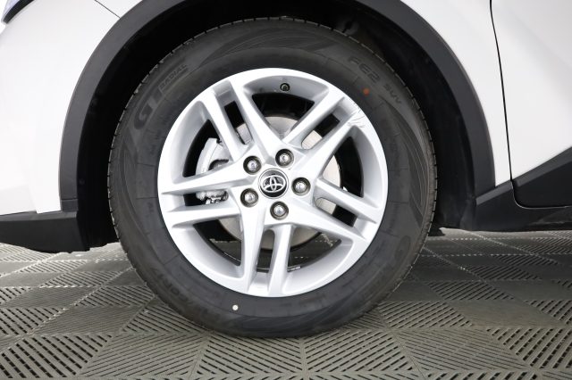 TOYOTA C-HR usata 8