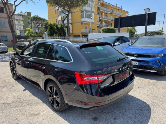 SKODA Superb usata, con Boardcomputer