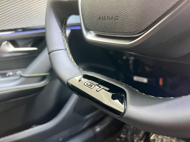 PEUGEOT 2008 usata, con Fari LED