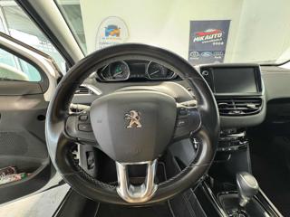 PEUGEOT 2008 usata, con Controllo automatico clima