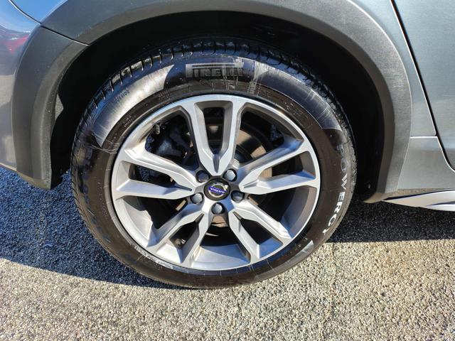 VOLVO V60 Cross Country usata, con Fari Xenon
