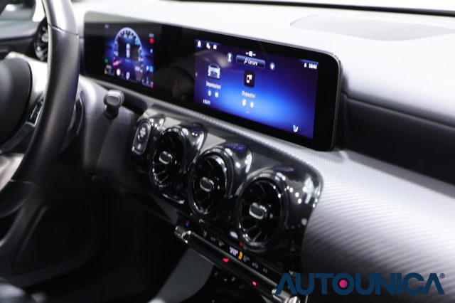 MERCEDES-BENZ A 180 usata, con Telecamera per parcheggio assistito
