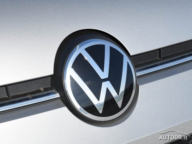 VOLKSWAGEN up! usata 41