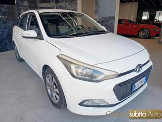 HYUNDAI i20 usata, con Airbag laterali