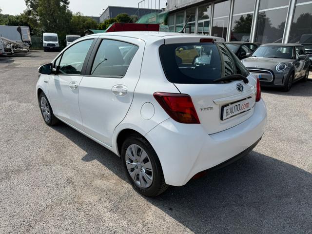 TOYOTA Yaris usata, con Alzacristalli elettrici