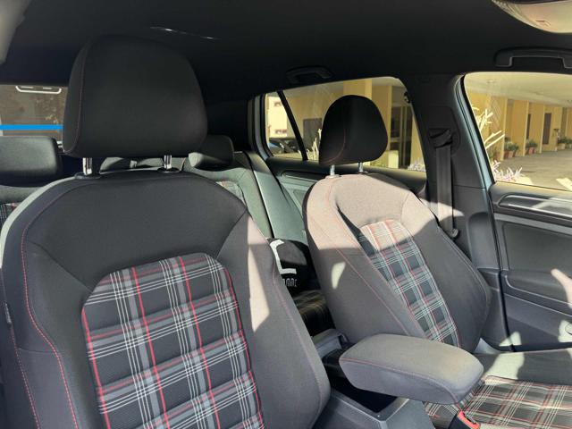 VOLKSWAGEN Golf GTI usata, con Cronologia tagliandi