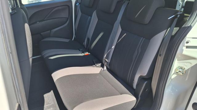 FIAT Doblo usata, con Sedile posteriore sdoppiato
