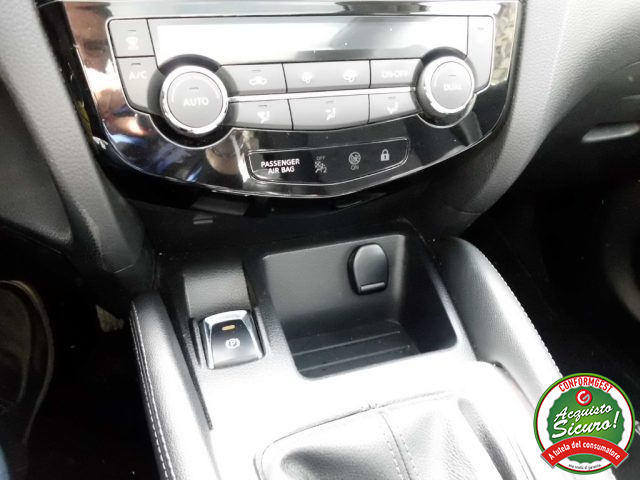 NISSAN Qashqai usata, con Touch screen