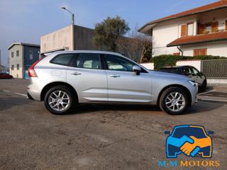 VOLVO XC60 usata, con Sedile posteriore sdoppiato