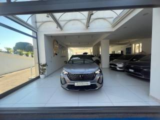 PEUGEOT 2008 usata, con Autoradio