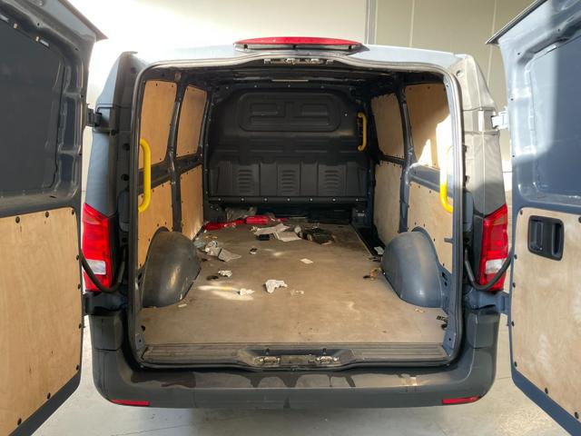 MERCEDES-BENZ eVito usata, con Fendinebbia