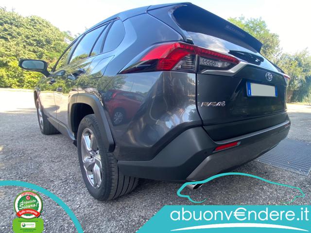 TOYOTA RAV 4 usata, con Alzacristalli elettrici