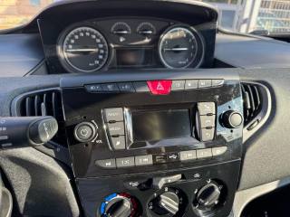 LANCIA Ypsilon usata, con ESP