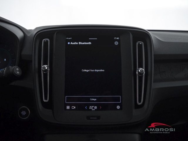 VOLVO XC40 usata 13