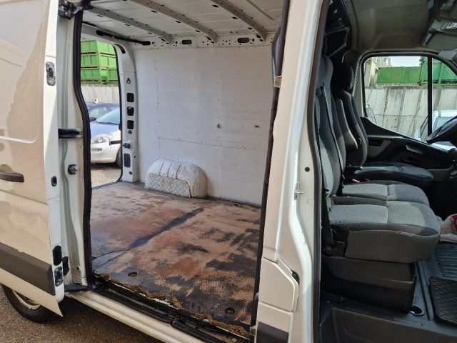 RENAULT Master usata, con Bracciolo