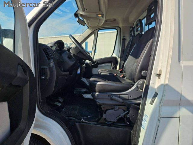 PEUGEOT Boxer usata, con Bracciolo