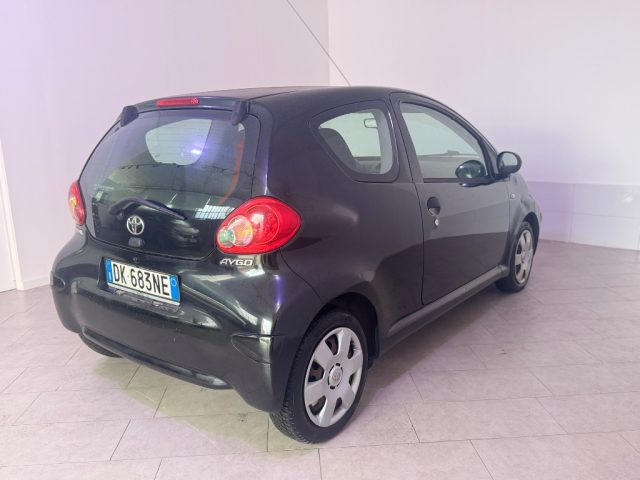 TOYOTA Aygo usata 7