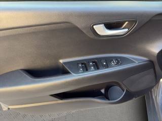 KIA Stonic usata, con Autoradio digitale