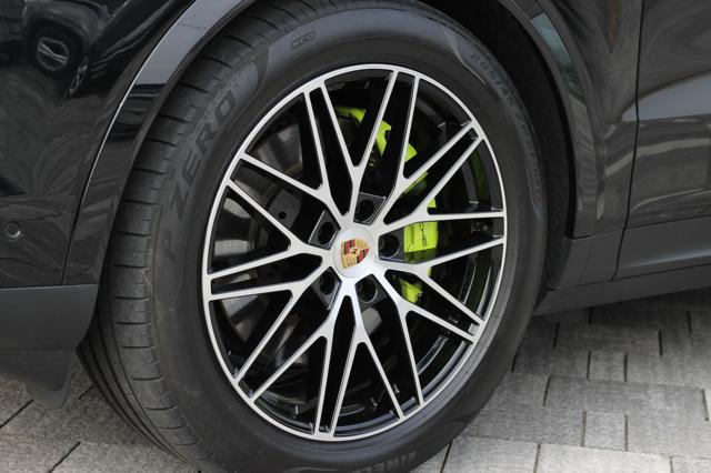 PORSCHE Cayenne usata, con Interni in pelle