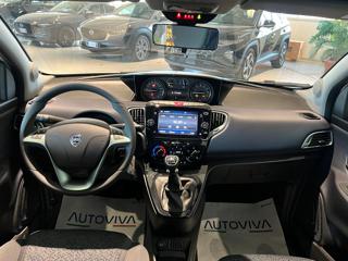 LANCIA Ypsilon usata, con Fendinebbia